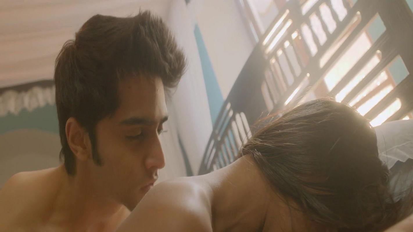 Poonam Pandey Hot Scenes Compilation – Nasha2