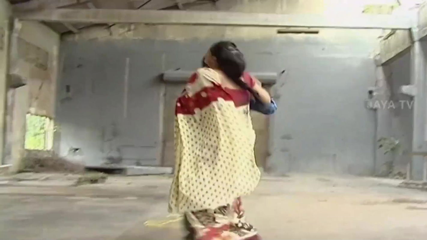 Ranjitha sexy wide navel slips in saree2