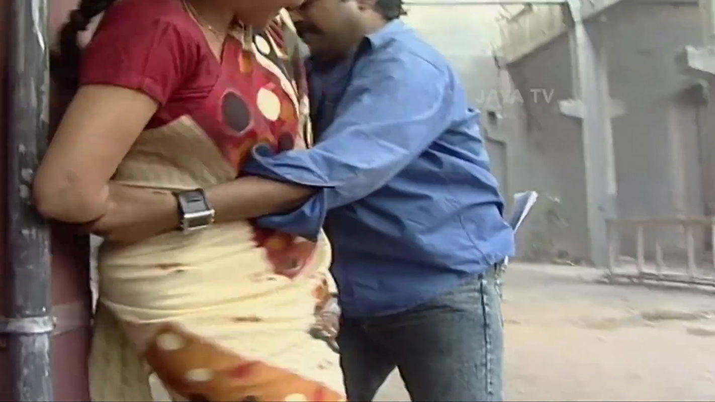 Ranjitha sexy wide navel slips in saree2