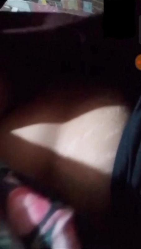Hot bhabi show cute boobs2