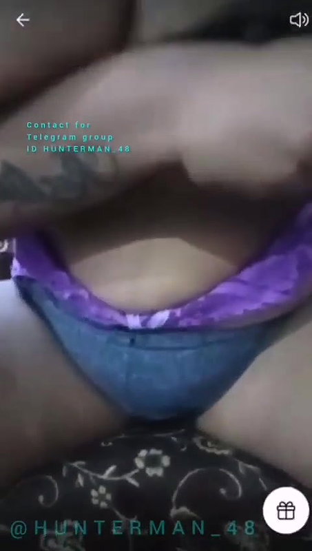 Richa Bhabhi Nude Tango Live2
