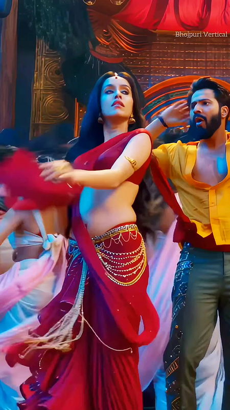 Shraddha Kapoor erotic red hot cleavage deep navel show ass shaking UHD Video2