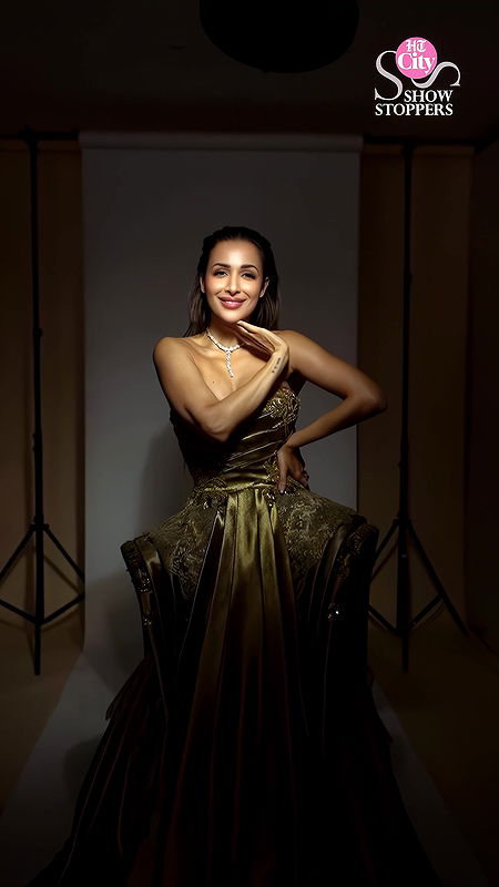 MILF MALAIKA ARORA BOLD POPPING CLEAVAGE LUSTY EROTIC SHOOT HQ VIDEO 2