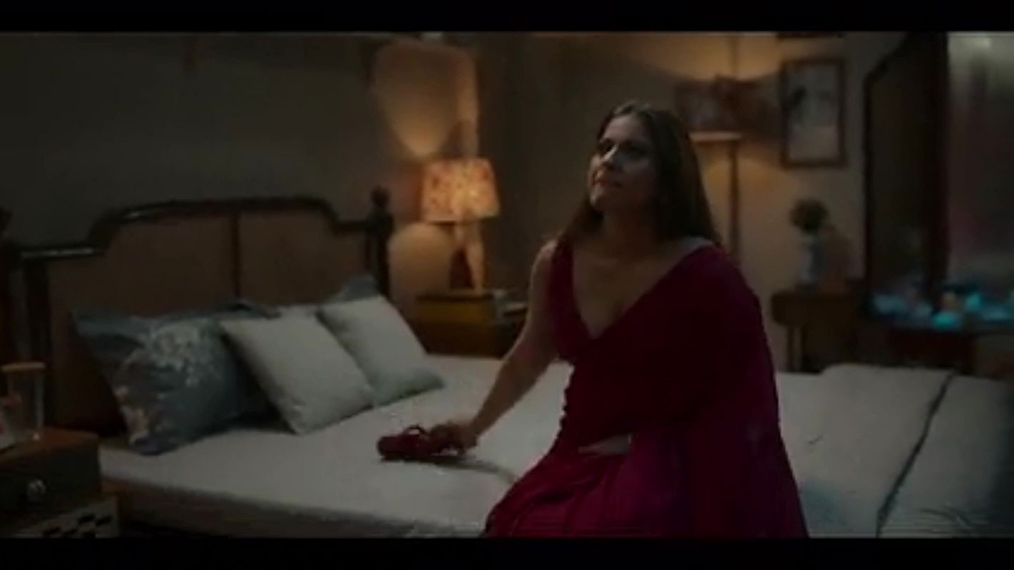 MILF Kajol Horny LipLock Big Busty Milk Tanker Boobs Exposing Cleavage-Trial S2-4K 2