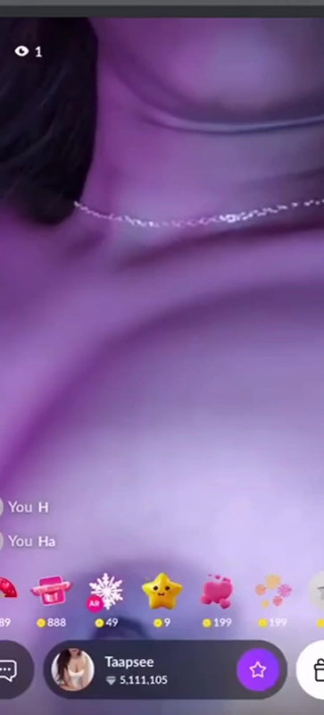 Taapsee hot model tango pvt show 2