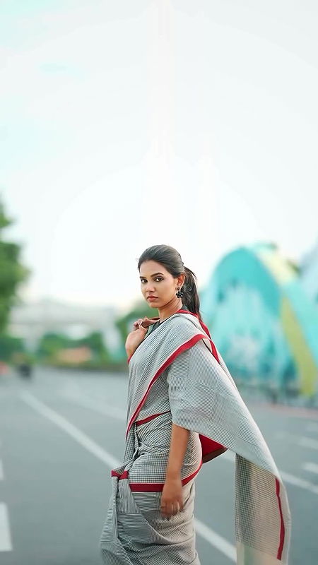 Serial Actress Shatiga sexy hip body expose in saree very hot photoshoot 2