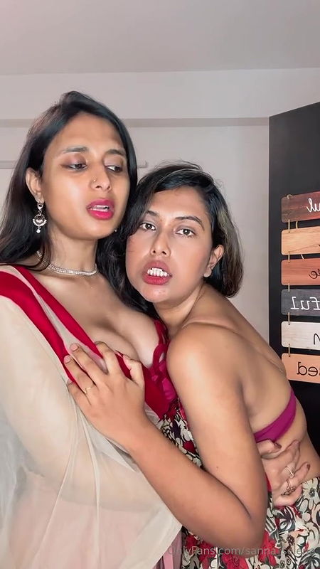 Famous influencer Sannati and Selena SEXY ONLYFANS VIDEO COLLECTION 4