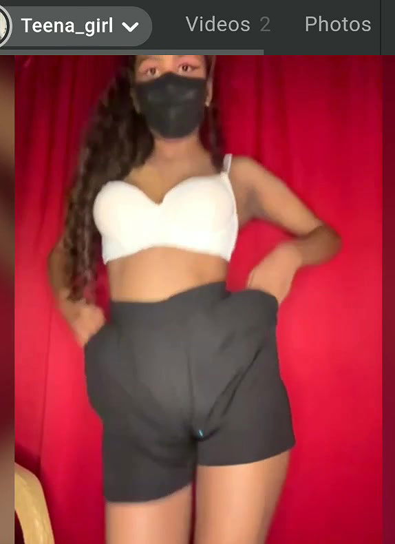 TeenaGirl Cam Show oil on boobs Ass shake 2