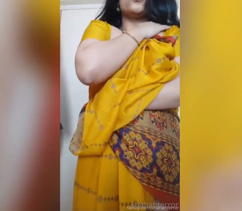 Aahahunter hot youtuber bhabi strip nude 2