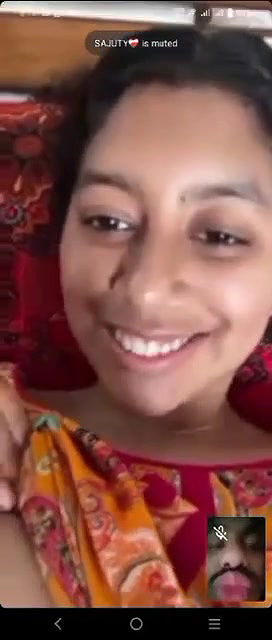 Sejuty sexy girl shy to show boobs in vc to her bf 2