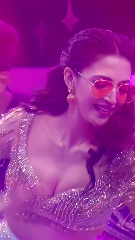NEHA SHETTY POPPING BOOBS CLEAVAGE VIEW UUFFF AT EVENT HQ VIDEO