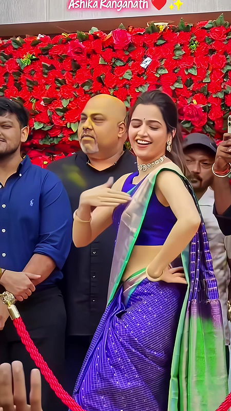 ASHIKA RANGANATH SHAKING HER SEXY WAIST IN SAREE HQ VIDEO