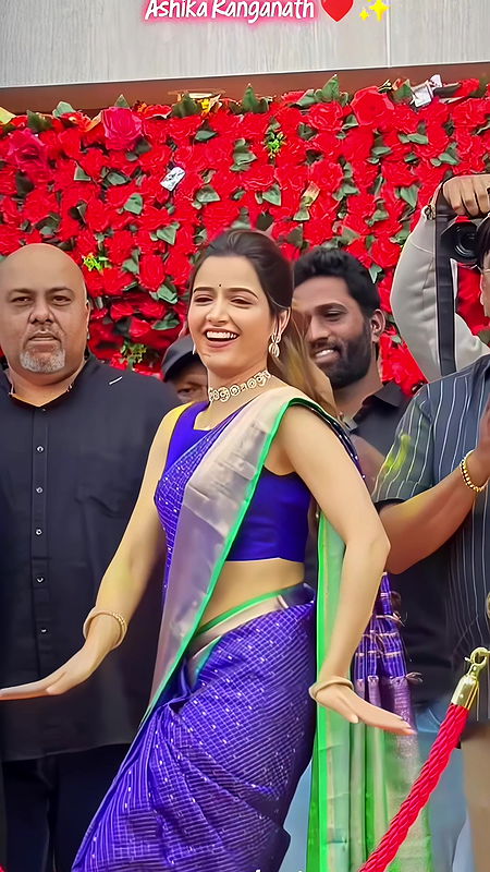 ASHIKA RANGANATH SHAKING HER SEXY WAIST IN SAREE HQ VIDEO