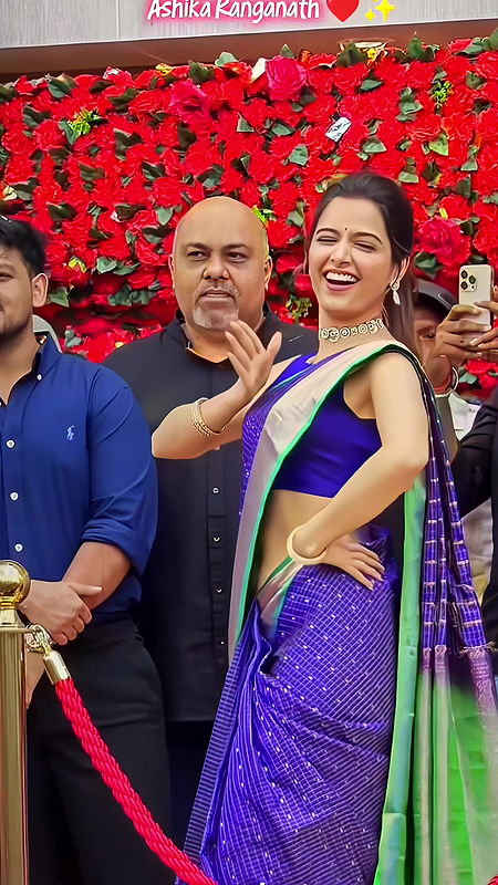 ASHIKA RANGANATH SHAKING HER SEXY WAIST IN SAREE HQ VIDEO