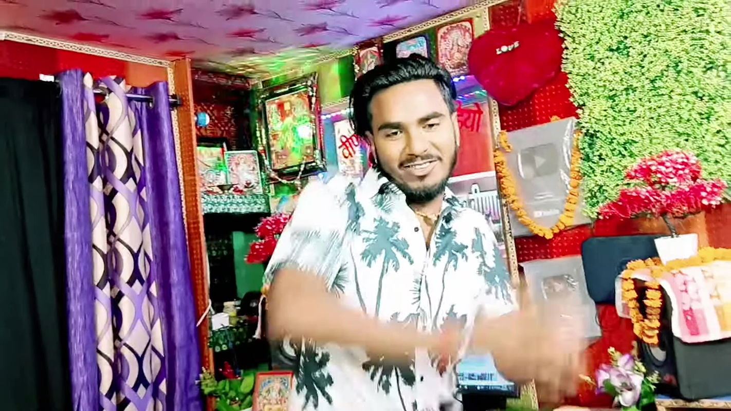 HOT – Shivani Pandey navel licked many times & fingered, horny orgasmic expressions