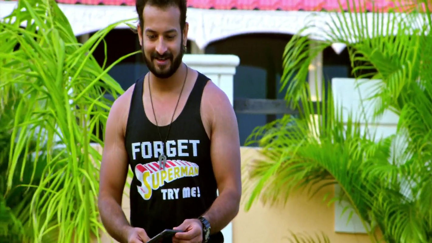 Akshana, Sruthika Hot Scenes Compilation – 4 Girls2