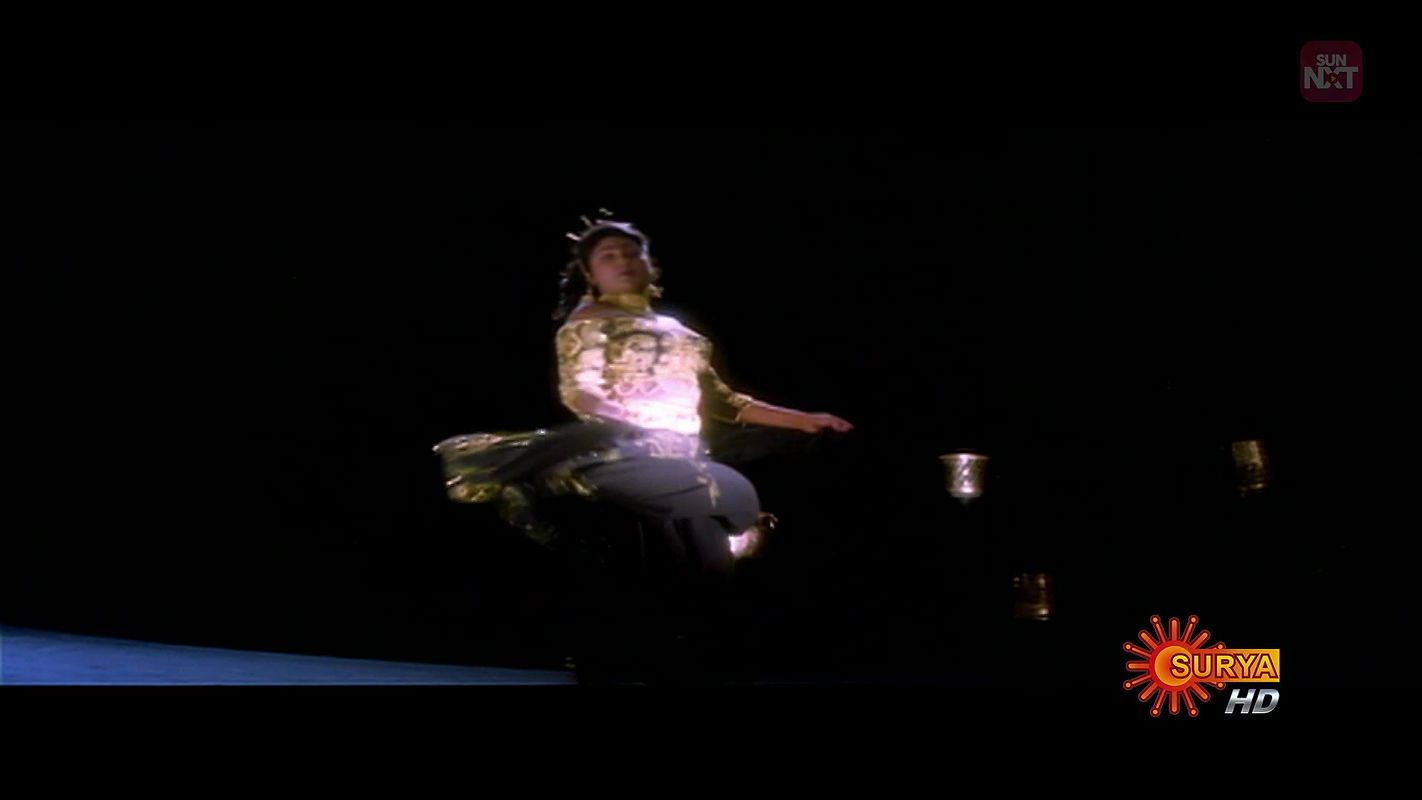 Thacholi Varghese Chekavar – Maleyam Nirosha Surya HD WebDL