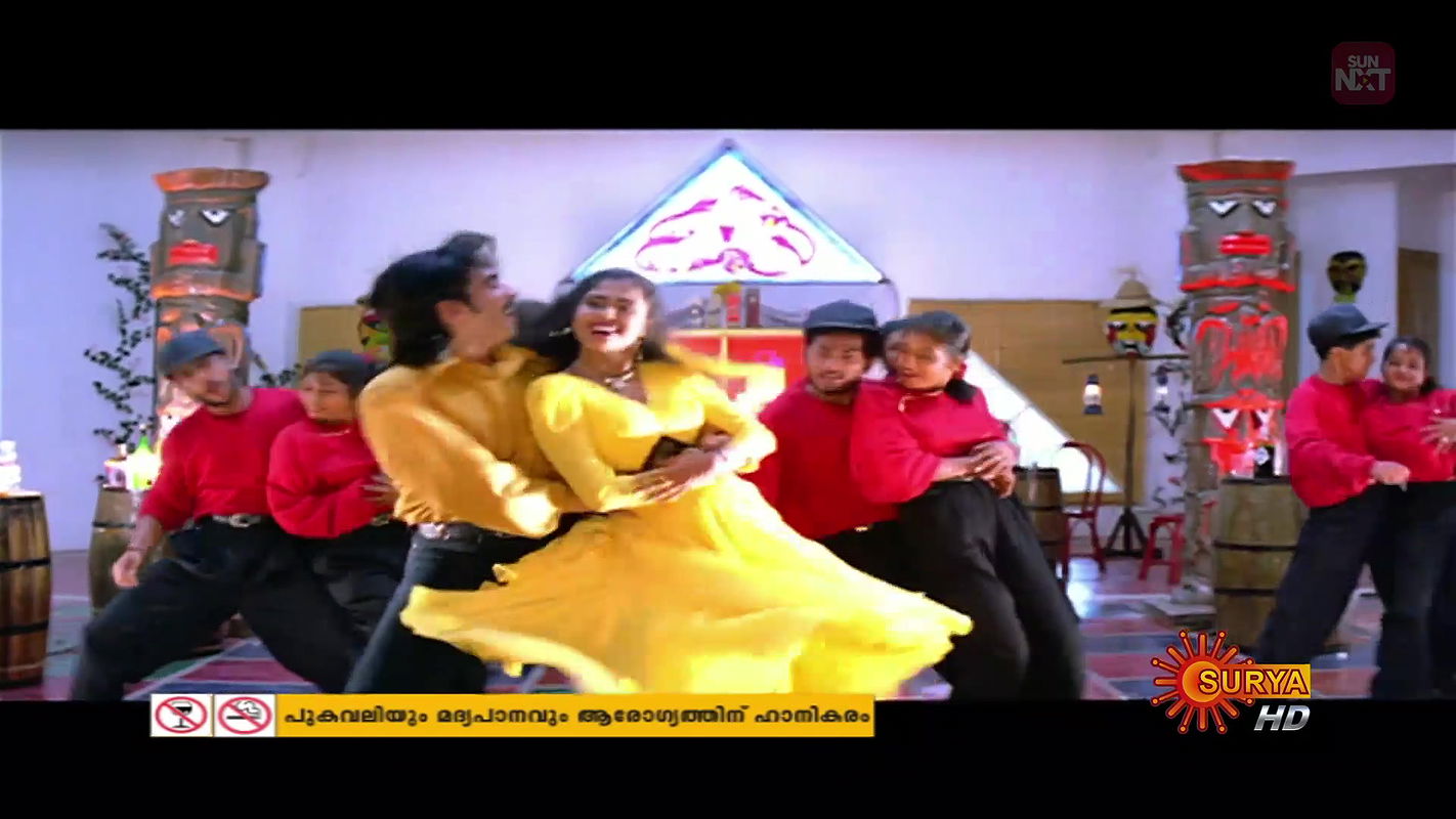 Thacholi Varghese Chekavar – Nee Onnu Padu Actress Surya HD WebDL