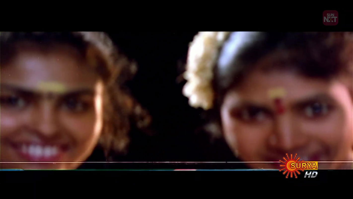 Thacholi Varghese Chekavar – Soorya Nalam Urmila Matondkar Surya HD WebDL