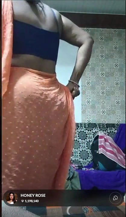 Honey Rose Telugu Bhabhi Showing Huge Ass On Tango