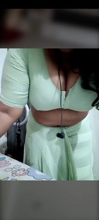 Telugu Aunty Swety Honey Strip Chat Cam Shows