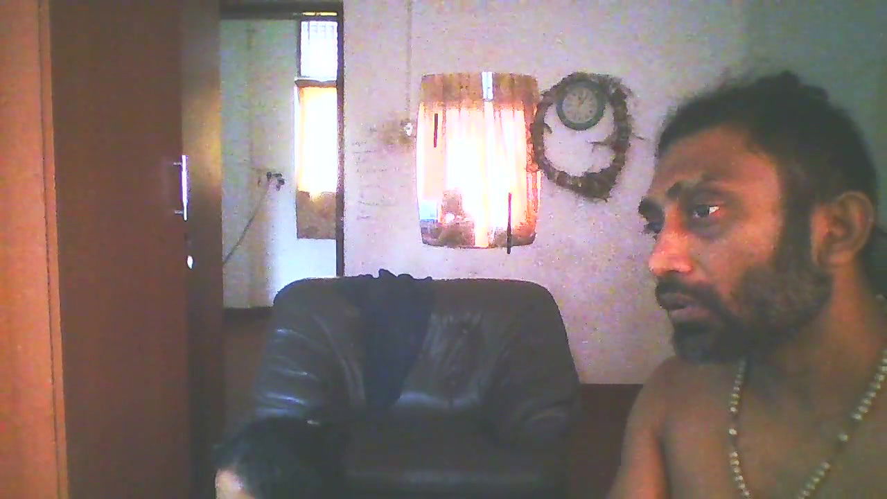 Living as Free Slutty Bird in Sri Lanka