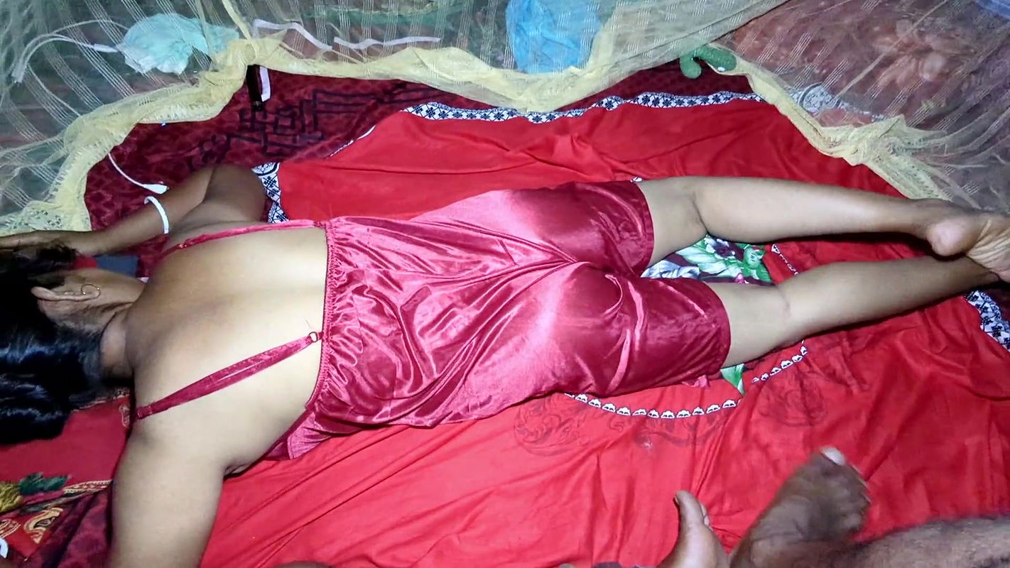 Best Ever Fuck Friend’s Wife Pussy When She Called Me for Her Back Message