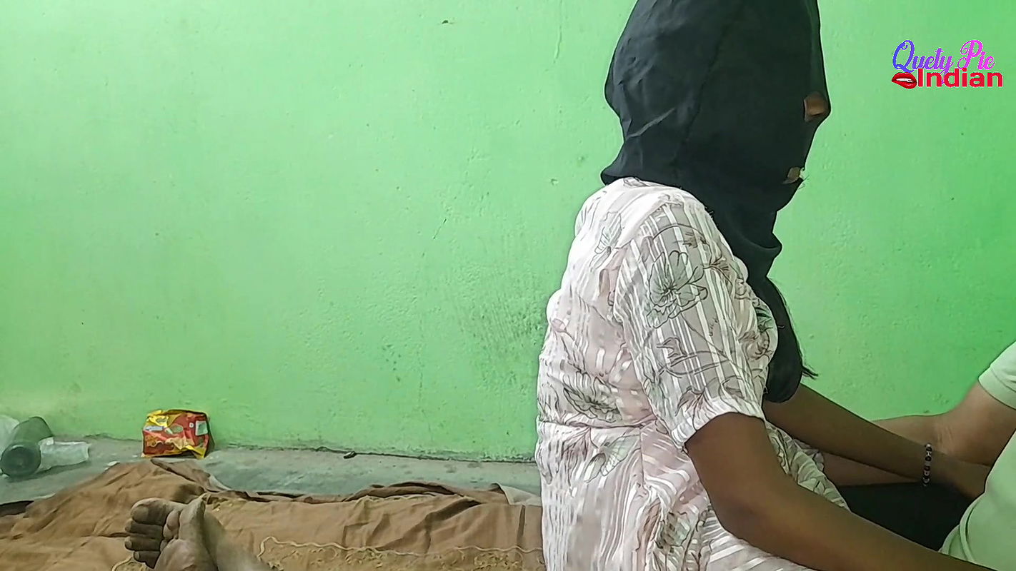 Desi Indian Teen Girl Ready for Enjoy with Teacher