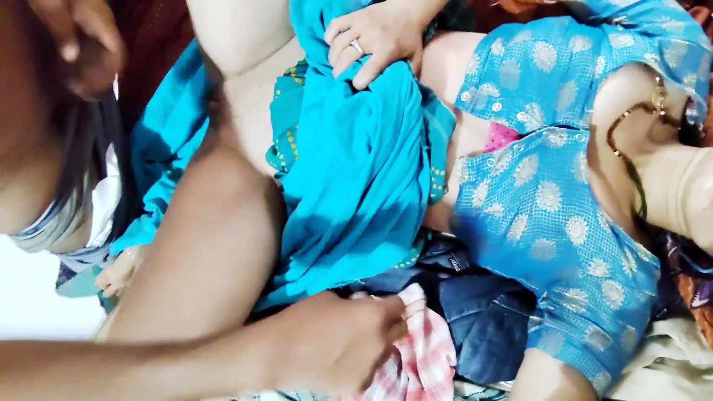 Her Pussy Was Fucked in Doggy Style, Aunty Enjoyed Desi Sex with a Big Dick