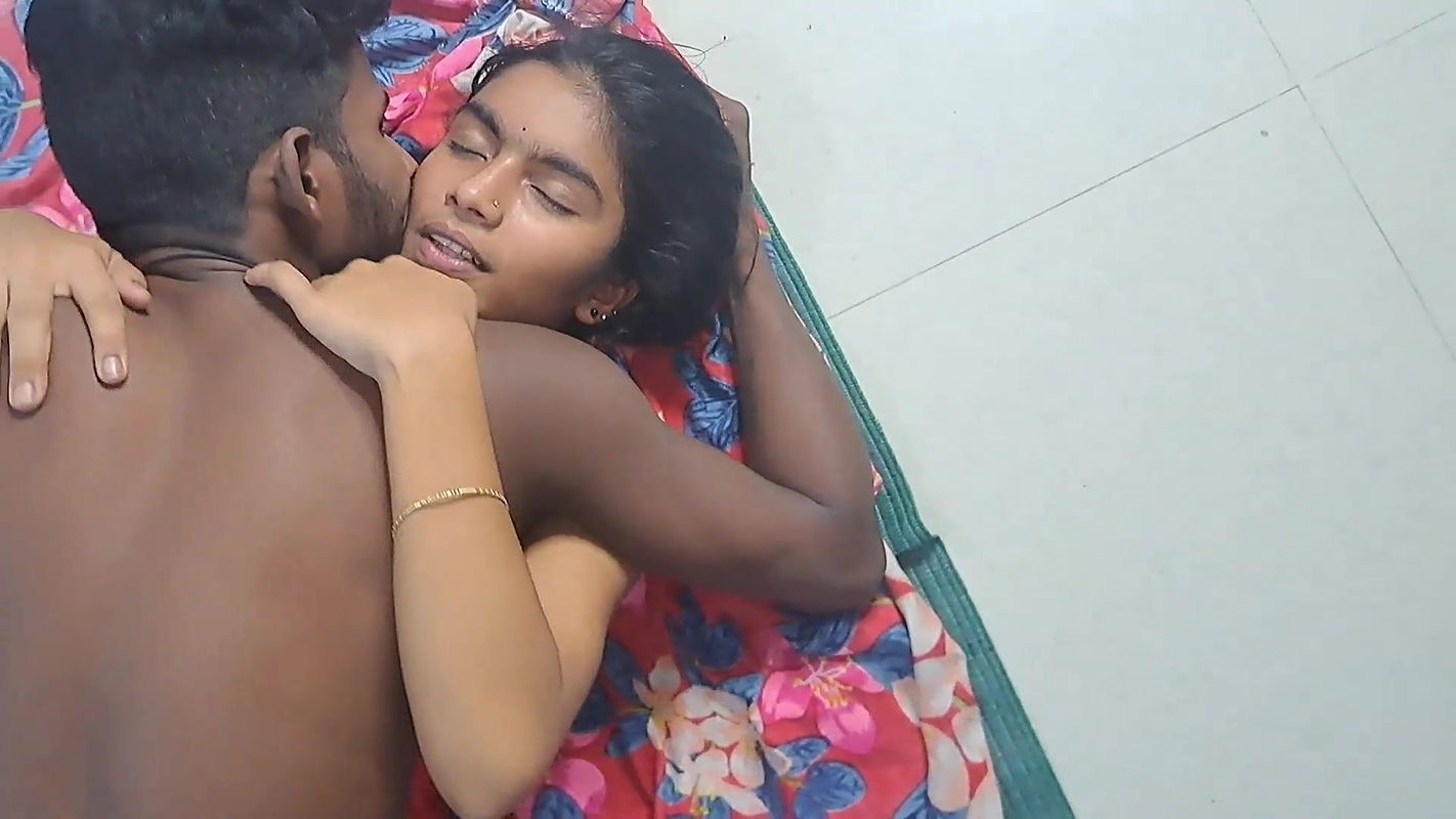 Aaj Raat Ko Mera Cute Hot Girlfriend Ko Doggy Style Fucked