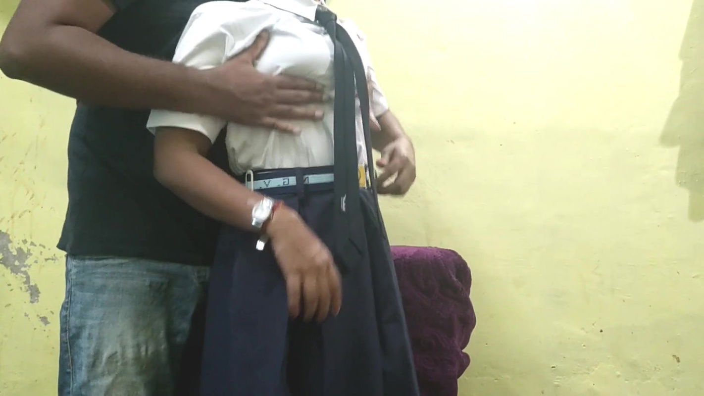 Student Mummbai Ashu Sucks Small Cock of Teacher and Gets Fucked by Him