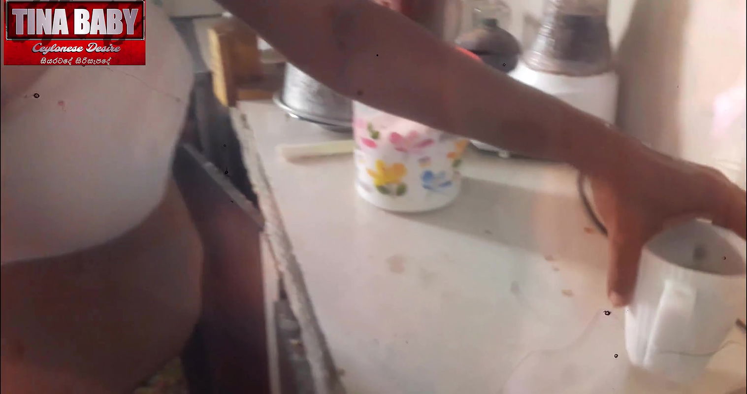 My Maid on Cheeththa Dress Teases Me Whife Is Away