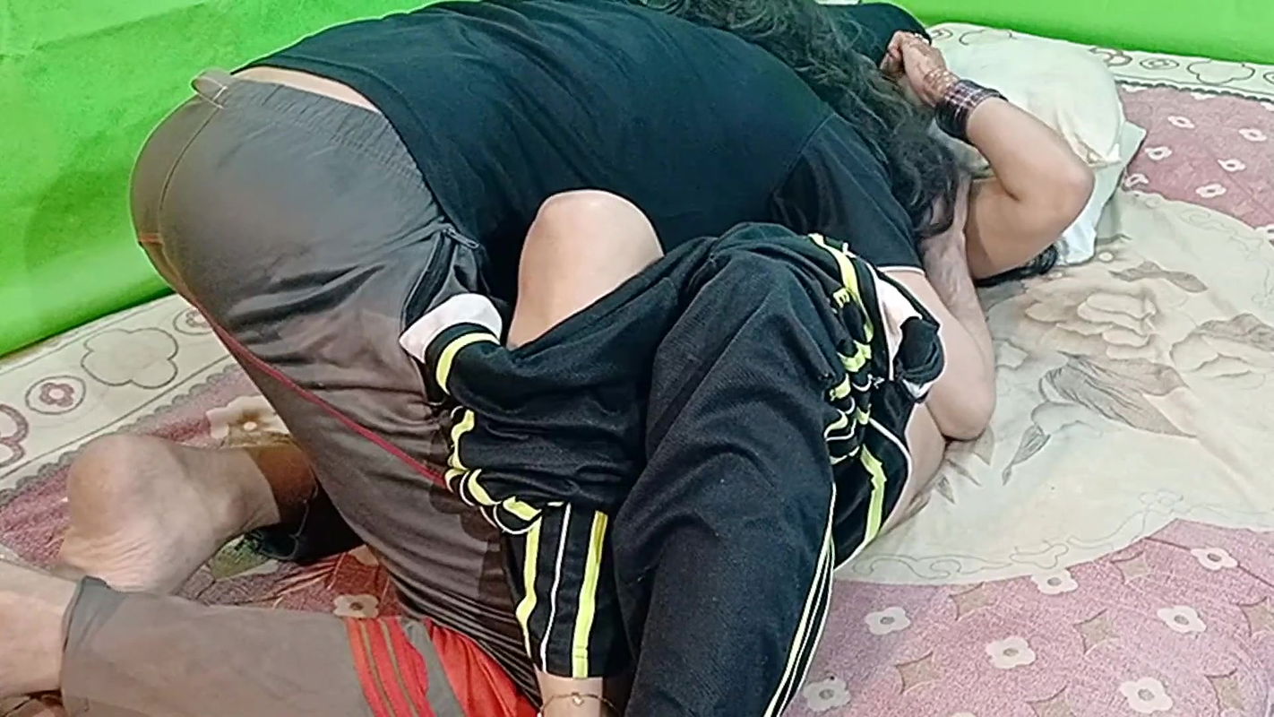 Hot Aand Seexy Dever Bhabhi in Secret Relationship, Romantic Moments