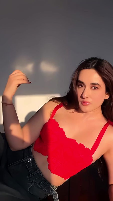 ADITI BUDHATHOKI DIVA CUTE CLEAVAGE TEASE HQ VIDEO 2