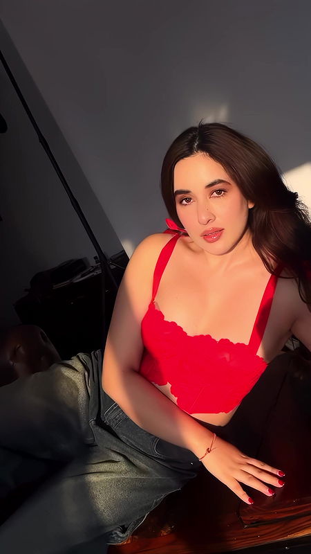 ADITI BUDHATHOKI DIVA CUTE CLEAVAGE TEASE HQ VIDEO 2