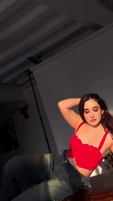 ADITI BUDHATHOKI DIVA CUTE CLEAVAGE TEASE HQ VIDEO 2