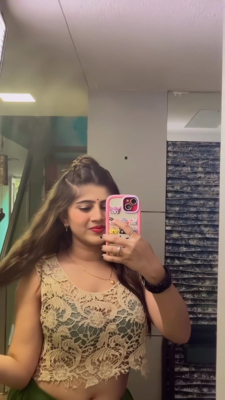 SARIKA HOTTIE MILKY MIDRIFF SEXY WAIST SHOW HQ VIDEO 2