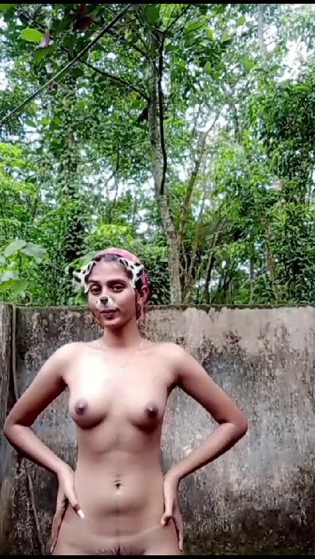 Desi slim fit village babe recording nude 2 clips 4