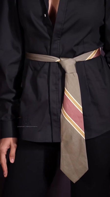 SINI SHETTY IRRESISTIBLE RAISING DICKS WIDE OPEN DEEP CLEAVAGE TEASE 2