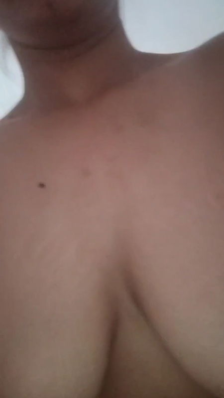 Desi girl fingering and showing her boobs 2