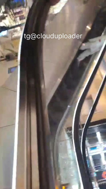 Desi MILF black dotted Panty and hips captured on escalator 2