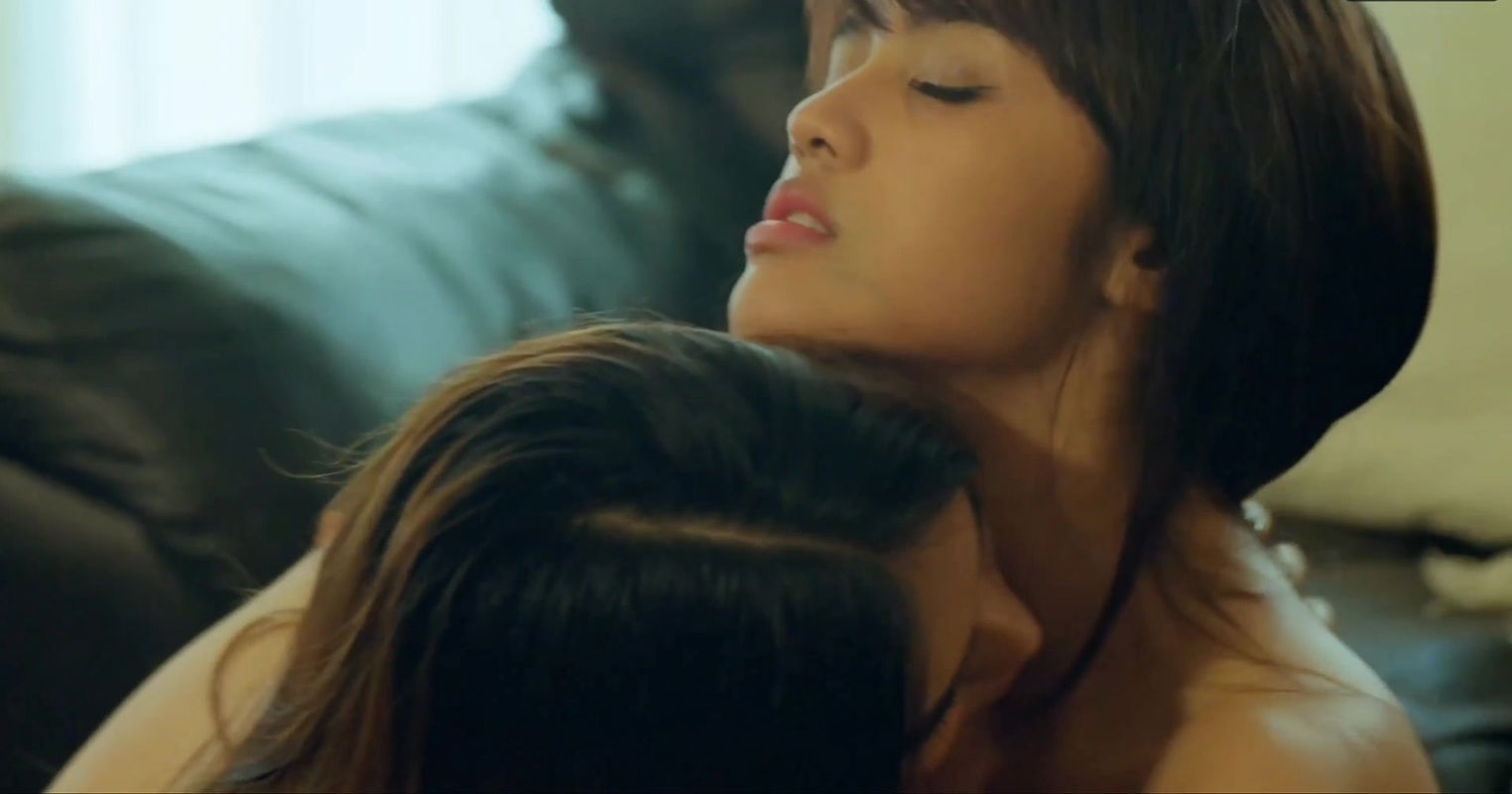 Ataska Mercado┬áLesbian, Butt Scene in┬áMapanukso 2