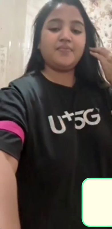 Beautiful Chubby Girlfriend Showing Big Boob Ass And Nude Bathing 2