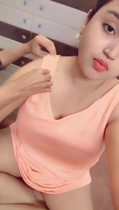 Beautiful Chubby Girlfriend Showing Big Boob Ass And Nude Bathing 3