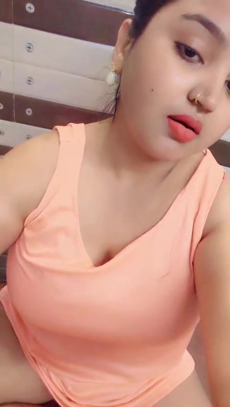 Beautiful Chubby Girlfriend Showing Big Boob Ass And Nude Bathing 3