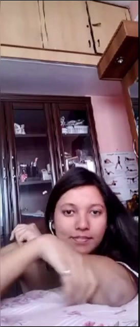 Desi cute girlfriend showing nacked body 3 videos 4