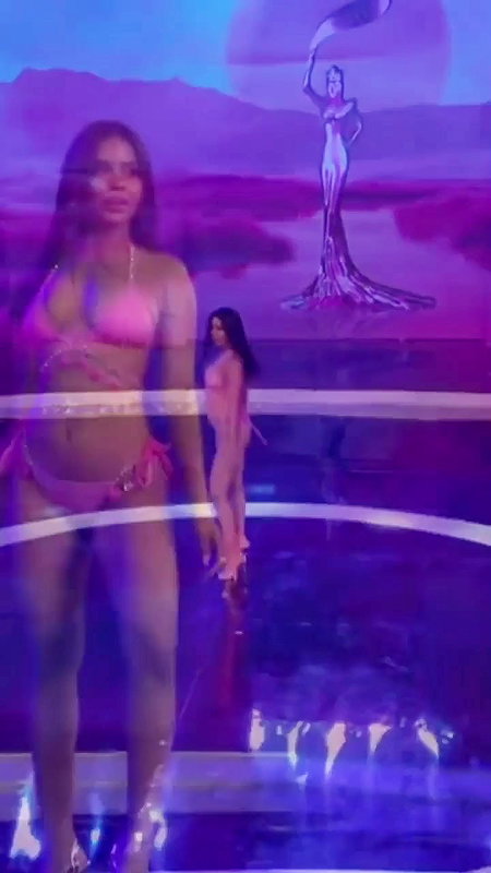 sexy tancy raul bikini walk2