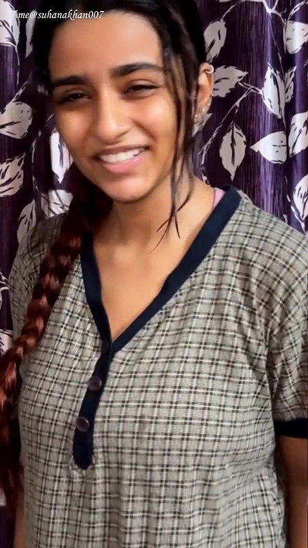 SUHANA KHAN SEXY GF MATERIAL TEMPTING LOOKS HQ VIDEO2