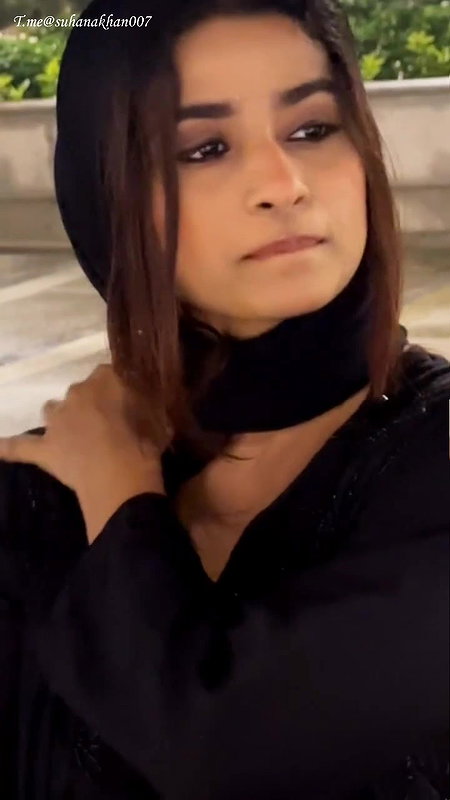 SUHANA KHAN SEXY GF MATERIAL TEMPTING LOOKS HQ VIDEO2