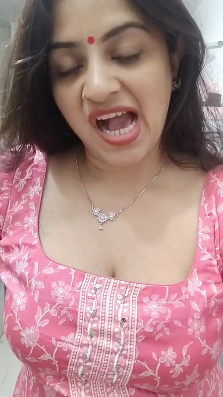 Desi Insta Milf Vandana Pathak Hot Instagram Live 72